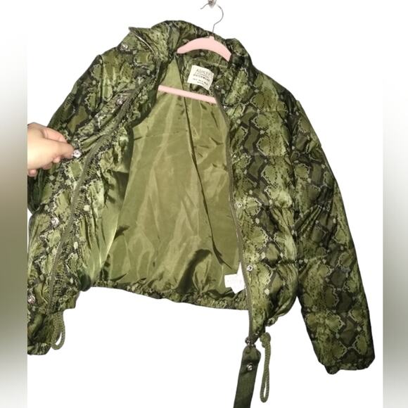 [B9] NWOT Ashley by 26 International Puffer Jacket - Picture 3 of 6